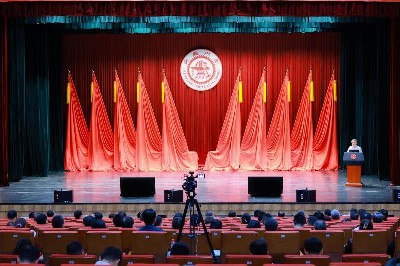 全球赌博平台排名召开2026年秋季学期干部大会